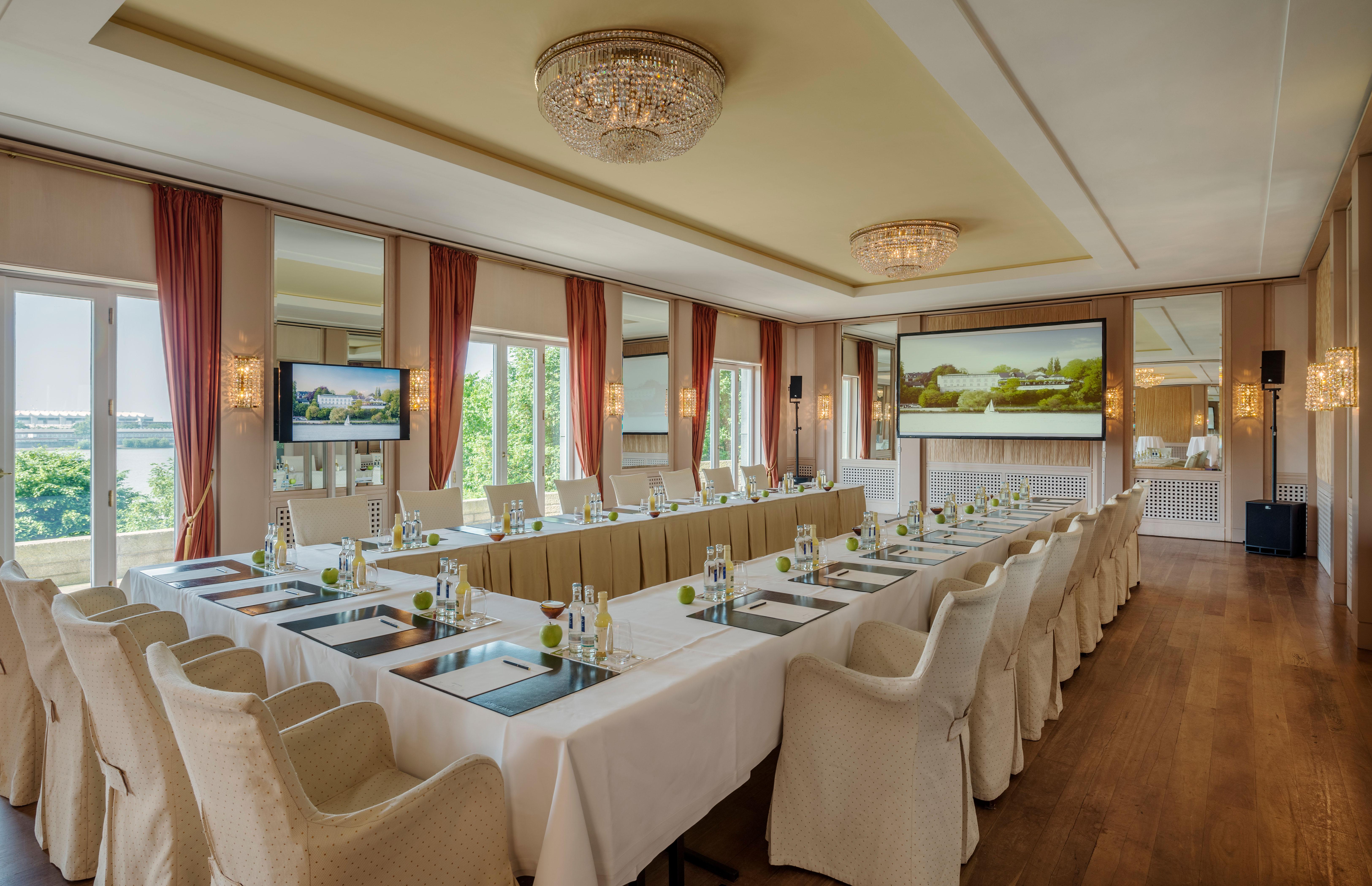 Hotel Louis C. Jacob Hamburg Dış mekan fotoğraf The meeting room